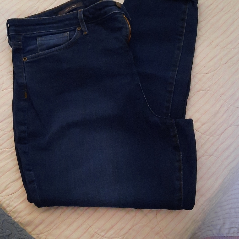 Skinny jeans